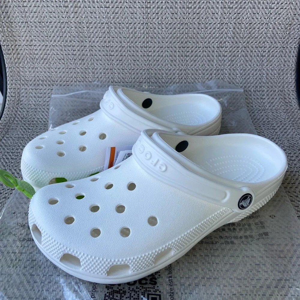 Crocs Unisex Adult Classic Slip On White Sandals M6/W8